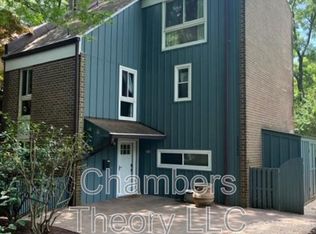 11542 Links Dr, Reston, VA 20190