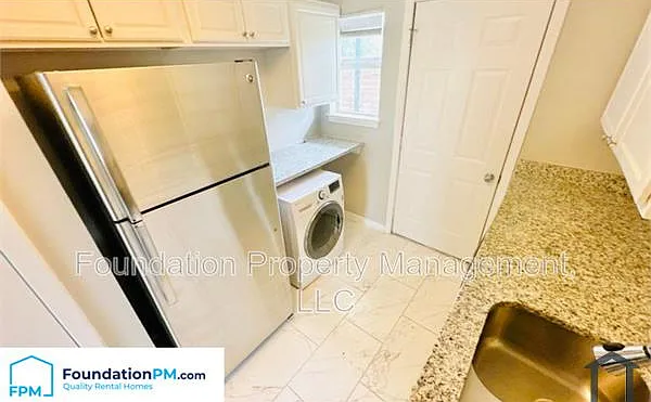 267 Greenlaw Ave #11 — Photo 4