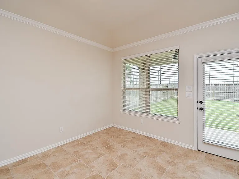 9411 Sparrow Creek Ct — Photo 15