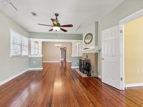 4th image of 4757 Music St