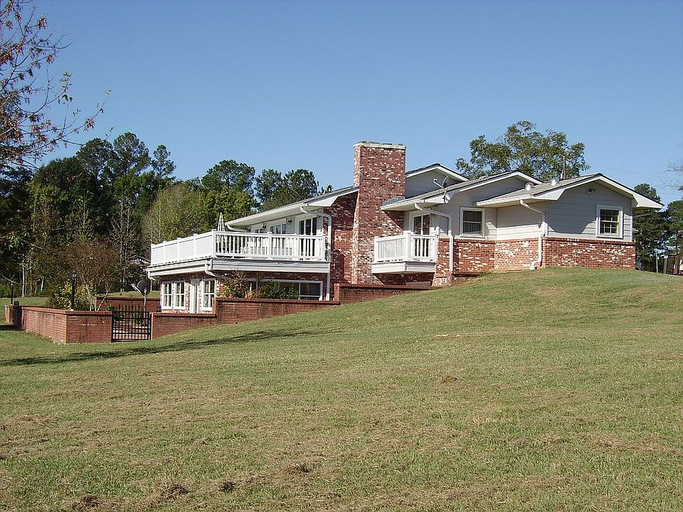 3,700 sq ft home on 40 acres