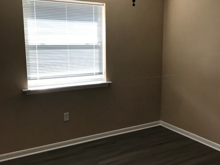 118B G St — Photo 6