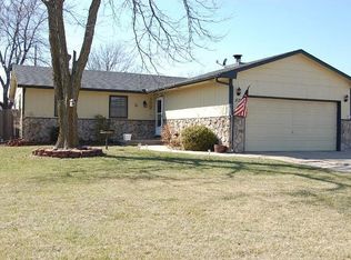1633 N Main St, Rose Hill, KS 67133