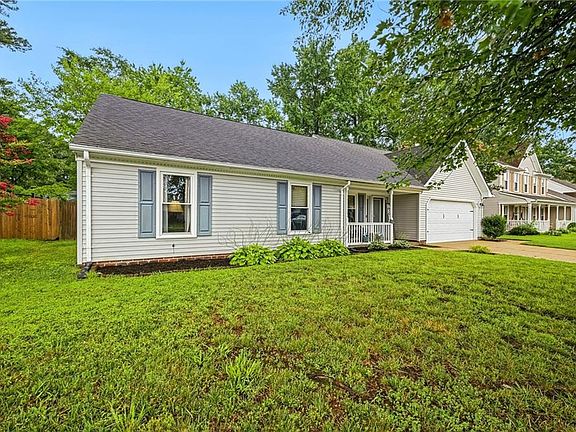 2nd image of 252 Golden Maple Dr