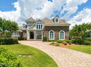 5214 Driftwood Ln, Morehead City, NC 28557