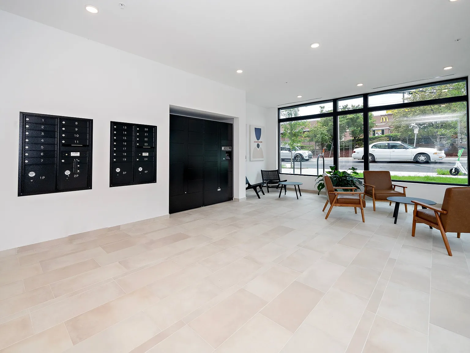 2 bed, 974 sqft, $1,300 — Photo 4