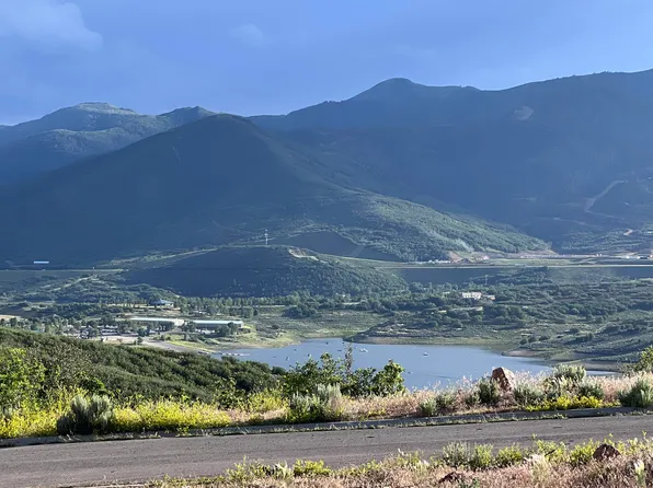 10660 N Reflection Rdg, Hideout, UT 84036