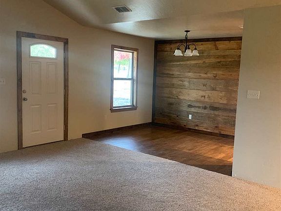 4th image of 153 Emma Oaks
