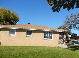 8200 W Mill Rd, Milwaukee, WI 53218