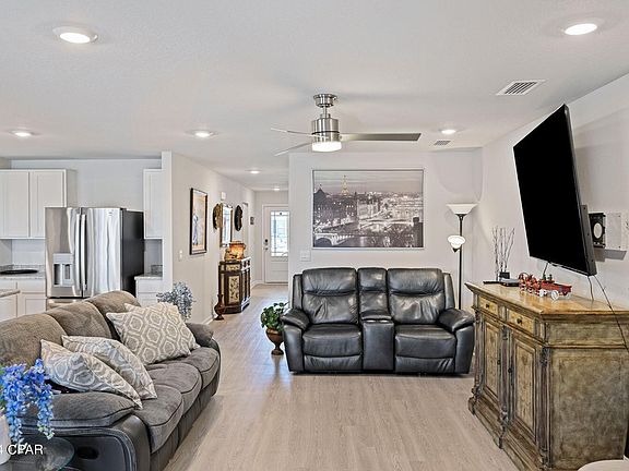 4th image of 4948 Conner Ln