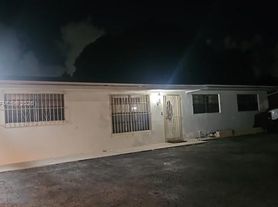 4621 SW 104th Ct, Miami, FL
