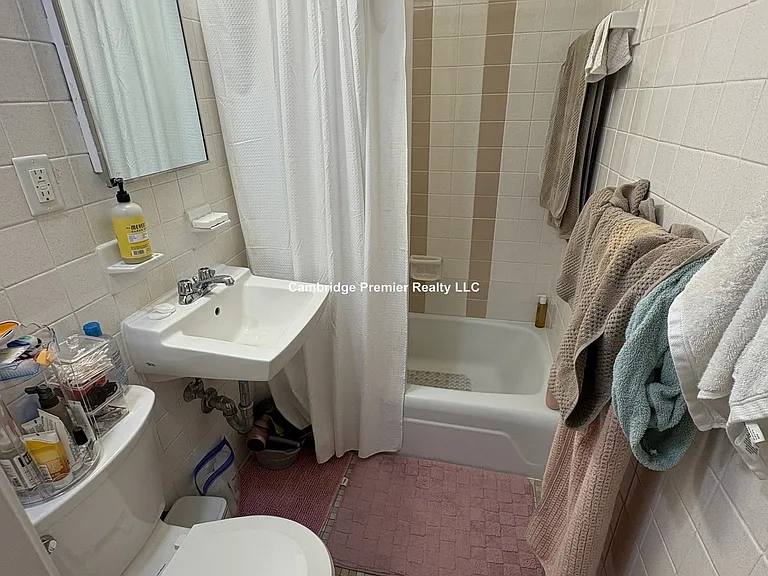 64 Brighton Ave #3 — Photo 10