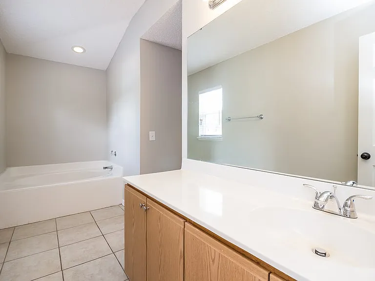 598 Wekiva Bluff St — Photo 12