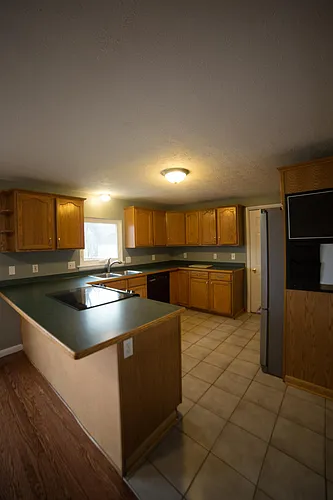 108 Amsden Dr Photo 1