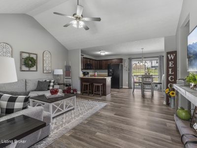 392 Gentry Ln, Mount Washington, KY, 40047