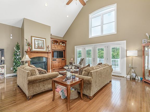 2nd image of 117 Lochmere Dr