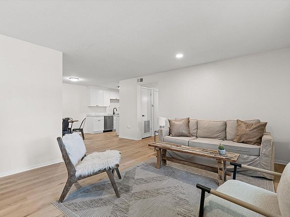 4th image of 900 Mountain Creek Rd APT 247