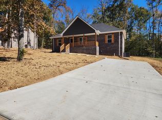 80 Acorn Ln, Hartsville, TN 37074