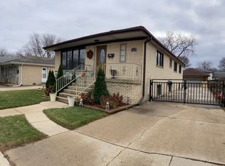 3015 Oakton St, Park Ridge, IL 60068