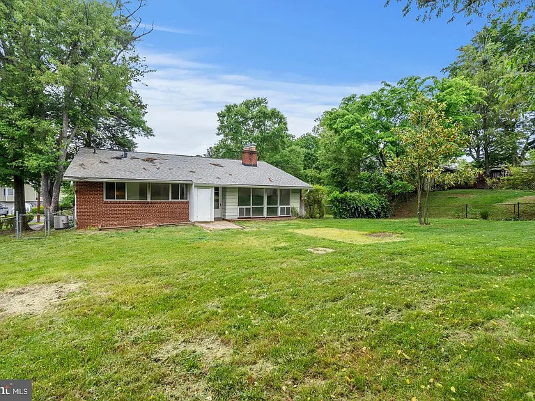 6318 Willowood Ln — Photo 6