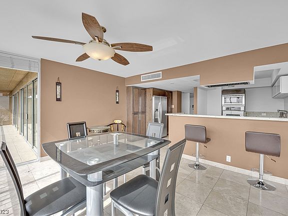 4th image of 3111 Bel Air Dr Unit 9F