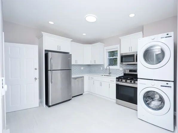 15 Saunders St, Allston, MA