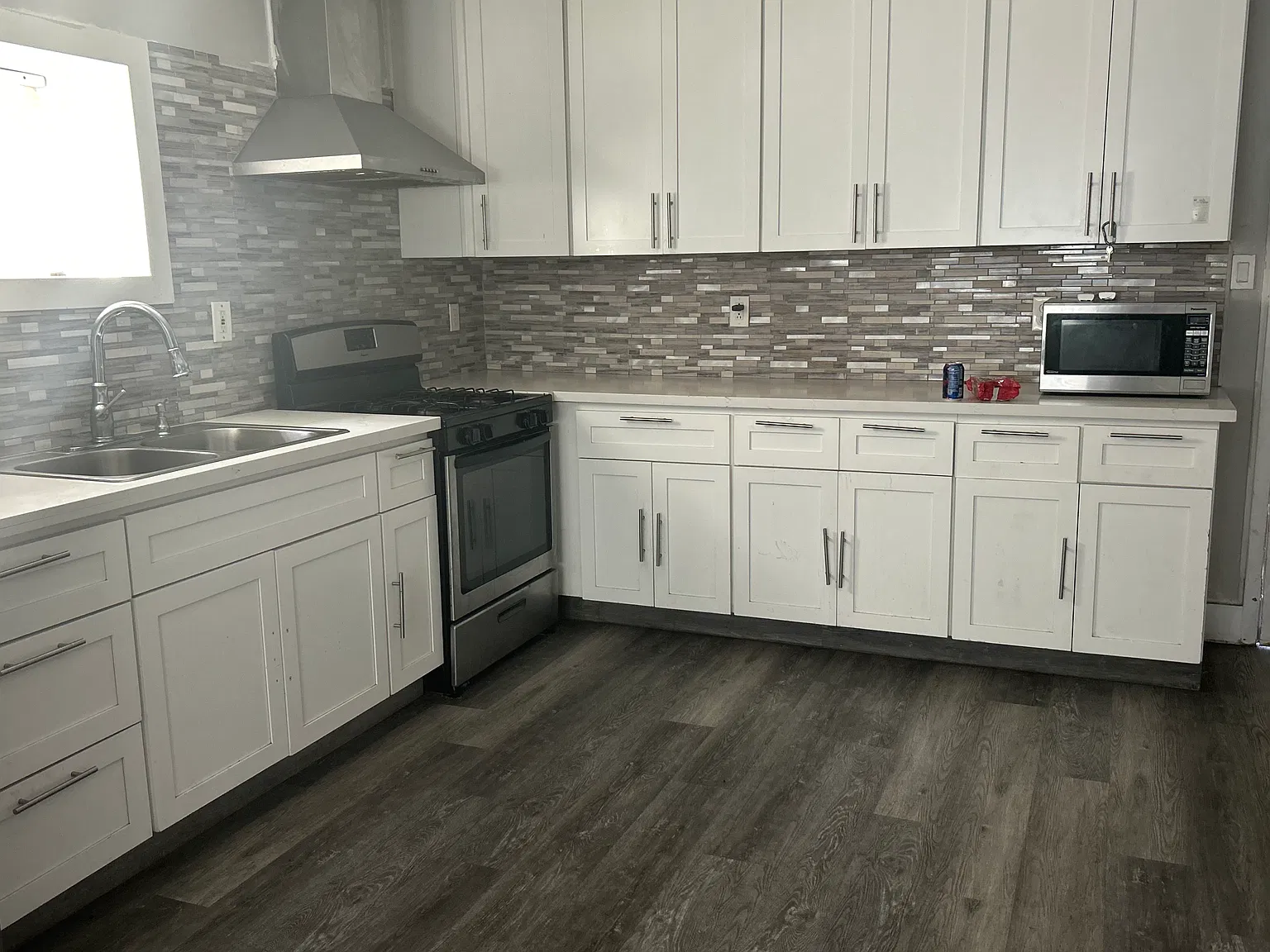 1 bed, 900 sqft, $2,000 — Photo 1