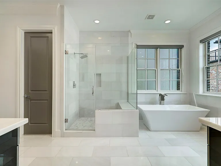 1147 Castellina Ln — Photo 17