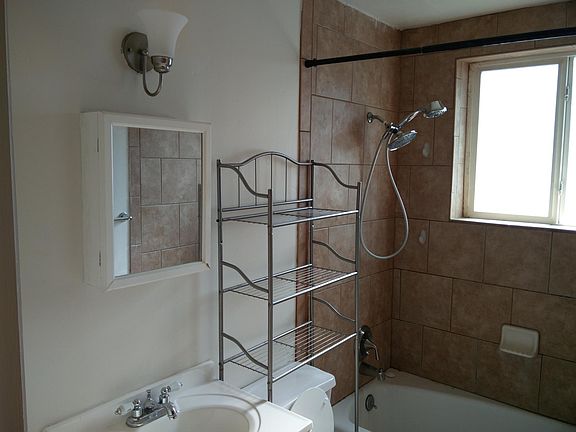 5th image of 2530 S 700 E APT B