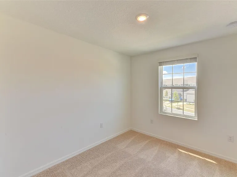 5744 Haven Ter — Photo 11