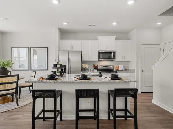 1939 Aztec Ave, Shakopee, MN 55379