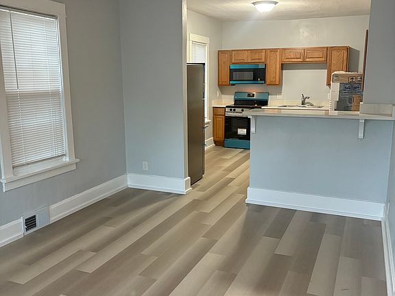 4th image of 1022 McAlister Ave APT 1