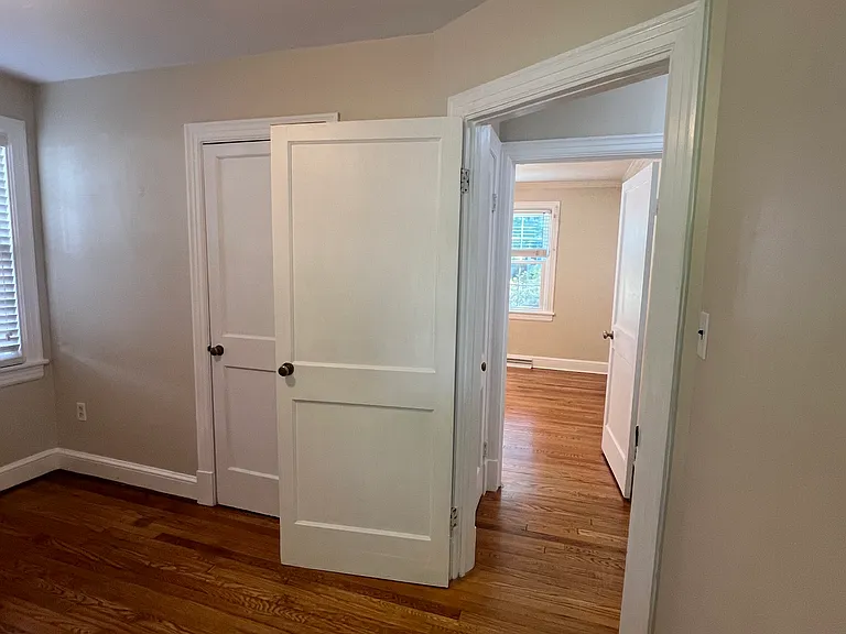 both dbedrooms have ceiling fans lights