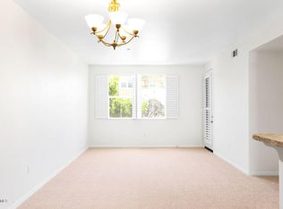 242 Riverdale Ct APT 822, Camarillo, CA 93012