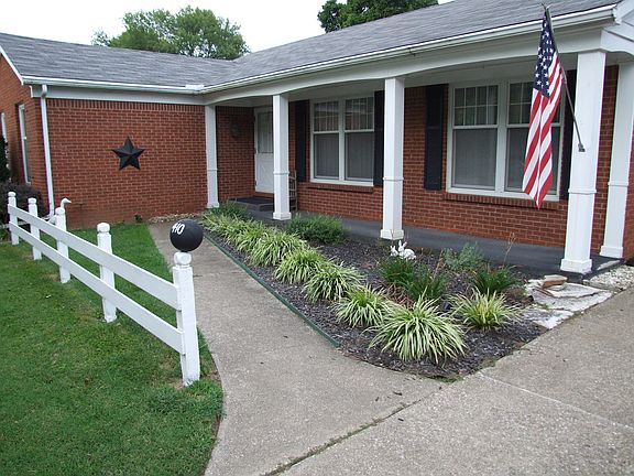 2nd image of 410 Plaza Dr