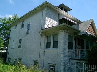 5914 W Walton St, Chicago, IL 60651
