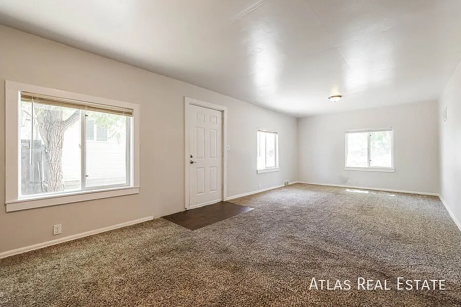 Wonderful 2 Story 2-Bedroom Unit -Available Early December! Washer Dryer In-Unit! Directly across... — Photo 4