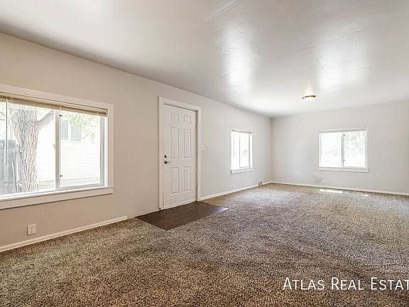 4th image of 871 Egbert St