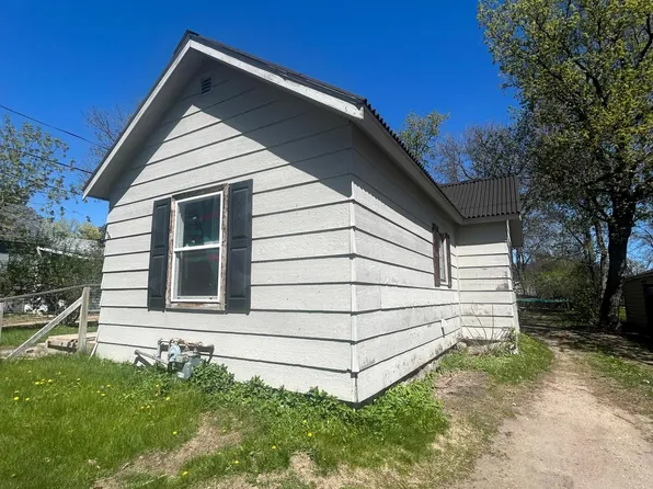 408 State St E, Detroit Lakes, MN 56501