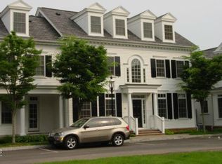 85 Southport Grn #85, Fairfield, CT 06890