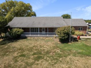 23459 S Ratner Rd, Vassar, KS 66543