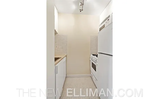 Rented by Douglas Elliman | media 13