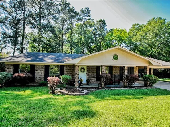 115 Navarro Ct, Natchitoches, LA 71457