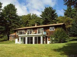 17 Wright Rd, Stillwater, NY 12170