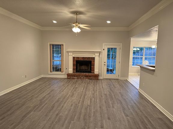 3rd image of 606 Hasselt St
