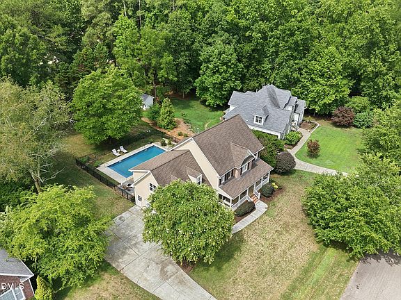 2nd image of 1125 Chilmark Ave