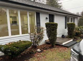 498 Circuit St, Hanover, MA 02339