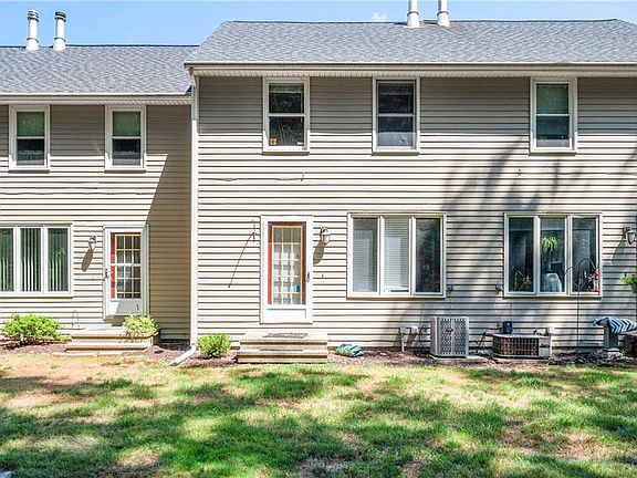 4th image of 65 Sanwood Dr