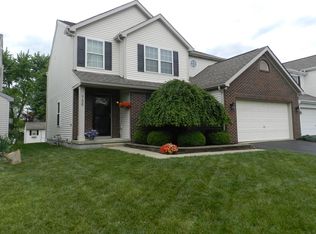 736 Sanville Dr, Lewis Center, OH