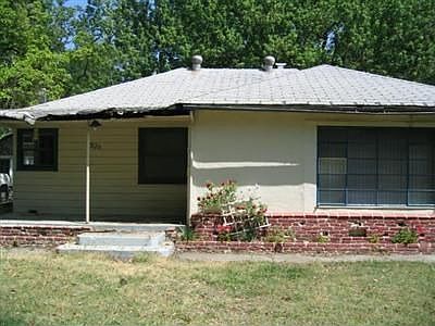 1st image of 7926 Holly Dr